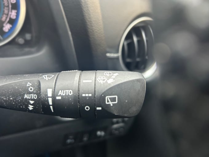 2025 Toyota Auris