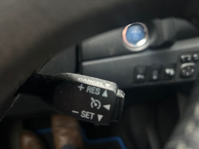 2025 Toyota Auris