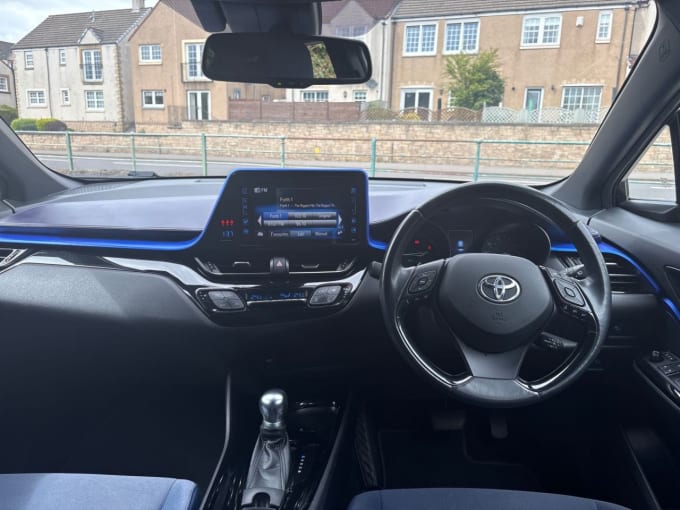 2025 Toyota C-hr