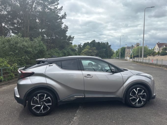 2025 Toyota C-hr