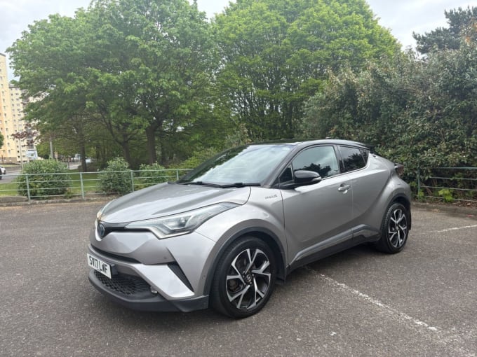2025 Toyota C-hr