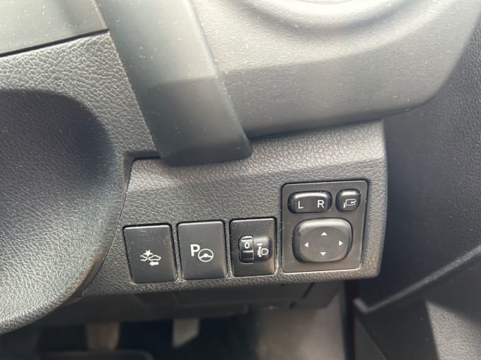 2025 Toyota Auris