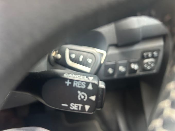 2025 Toyota Auris