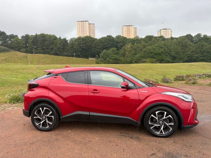 2025 Toyota C-hr