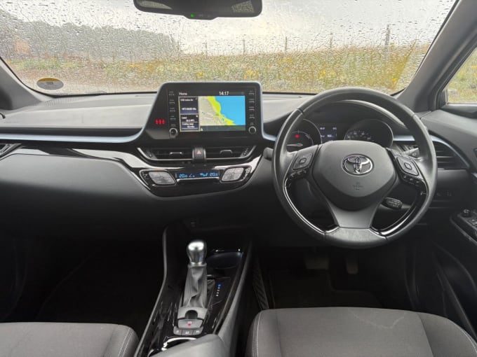 2025 Toyota C-hr