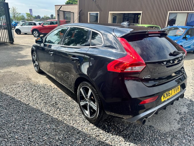 2024 Volvo V40