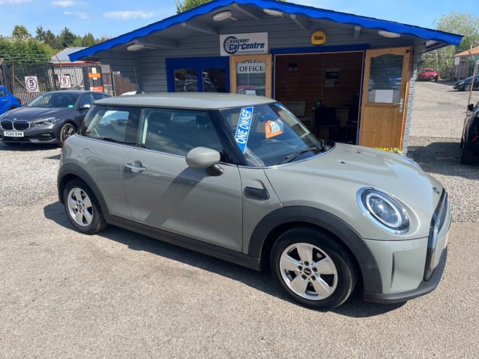 2025 Mini Hatch