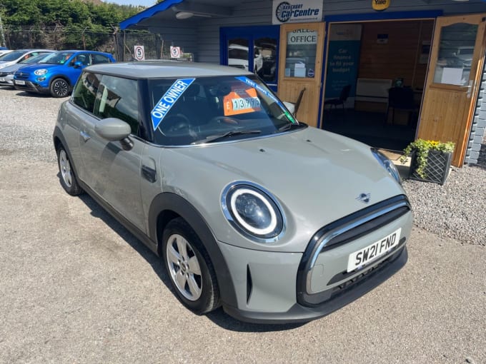 2025 Mini Hatch