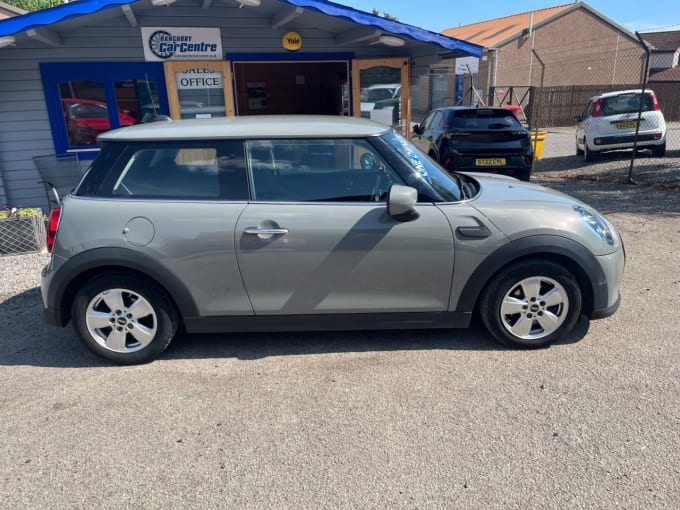 2025 Mini Hatch