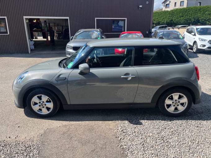 2025 Mini Hatch