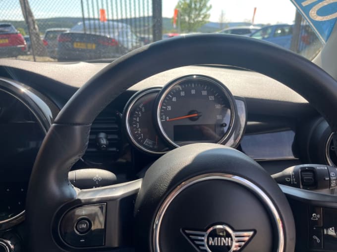 2025 Mini Hatch