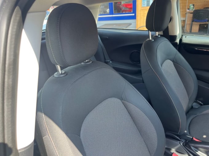 2025 Mini Hatch