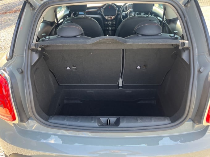 2025 Mini Hatch