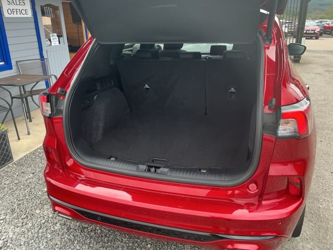 2025 Ford Kuga