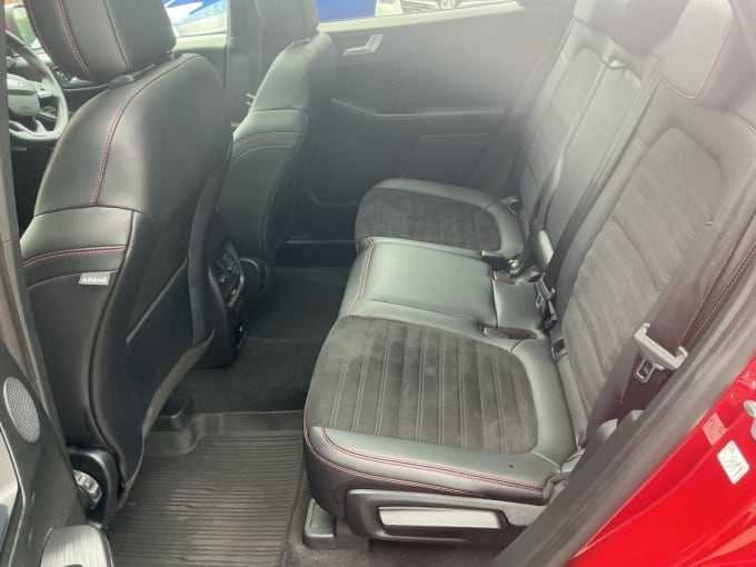 2025 Ford Kuga
