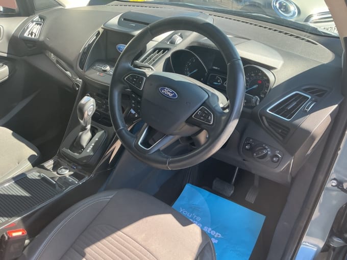 2025 Ford Kuga