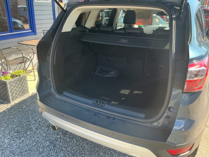 2025 Ford Kuga