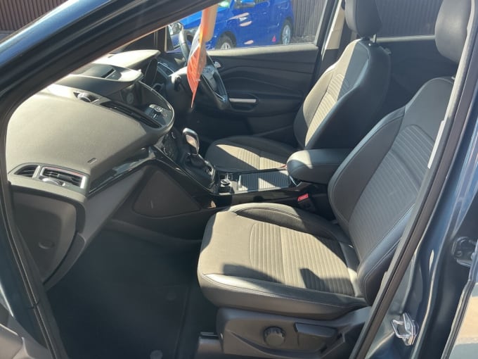 2025 Ford Kuga