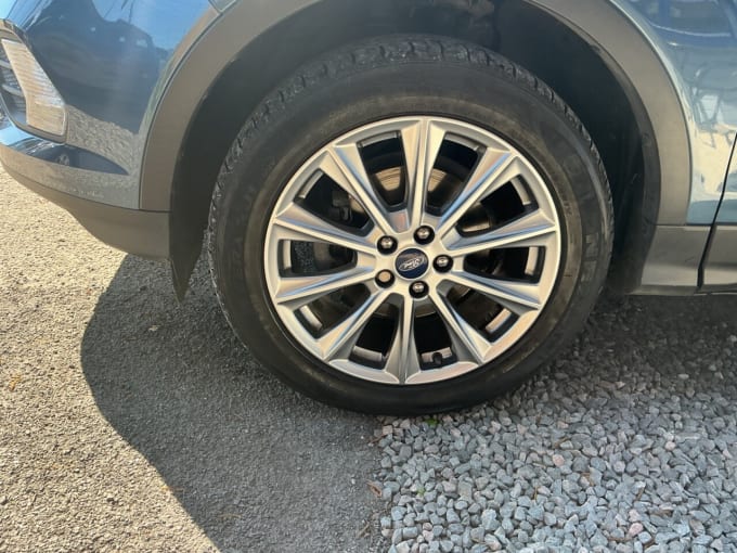 2025 Ford Kuga