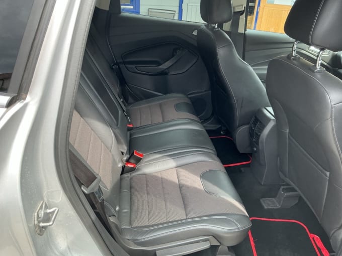 2025 Ford Kuga