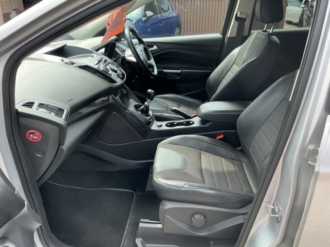 2025 Ford Kuga