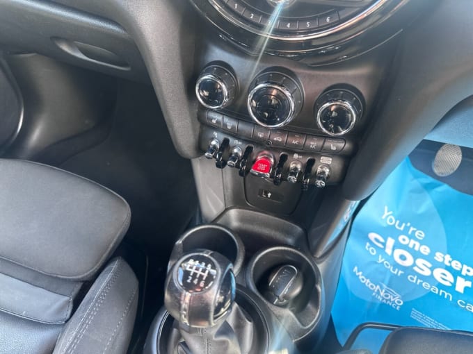 2025 Mini Hatch