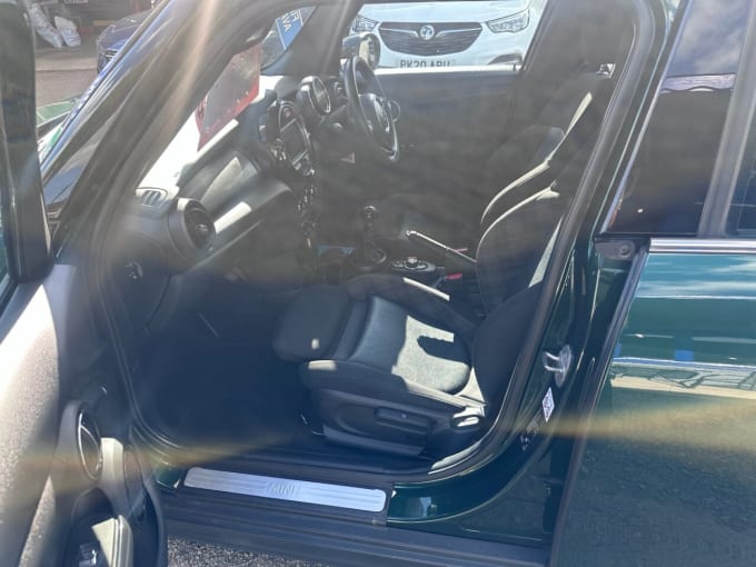 2025 Mini Hatch
