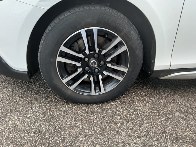 2025 Volvo V40 Cross Country