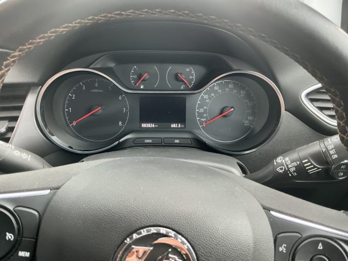2025 Vauxhall Crossland X