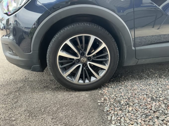 2025 Vauxhall Crossland X