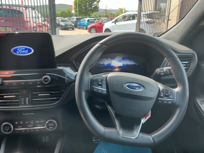 2025 Ford Kuga