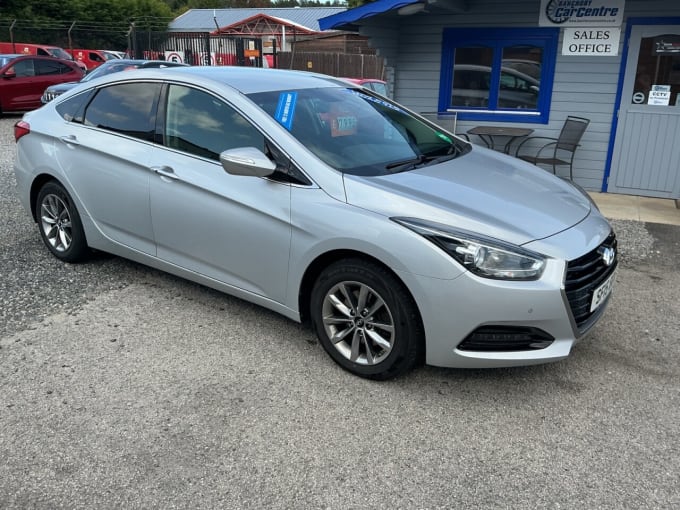 2025 Hyundai I40