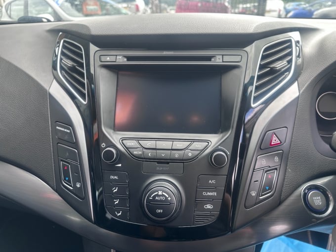 2025 Hyundai I40