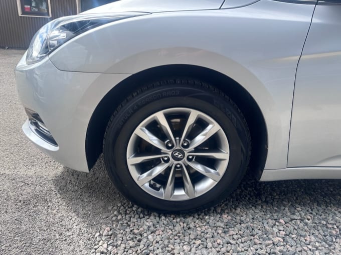 2025 Hyundai I40
