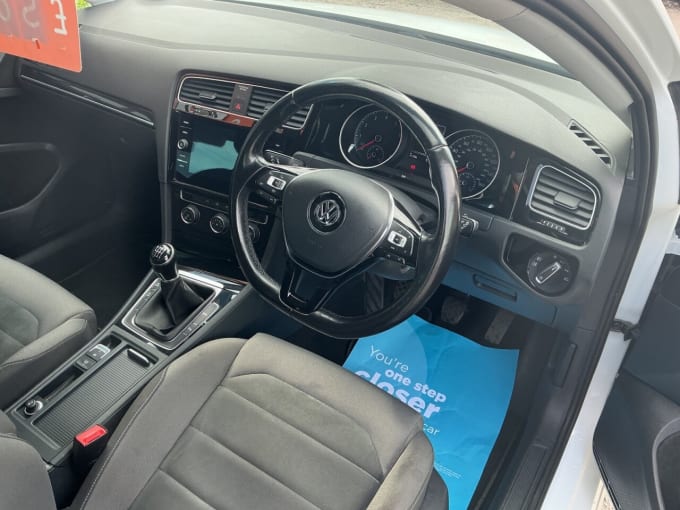 2025 Volkswagen Golf