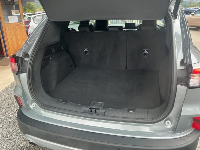2025 Ford Kuga