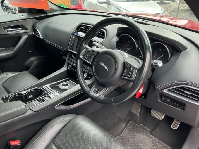 2025 Jaguar F-pace