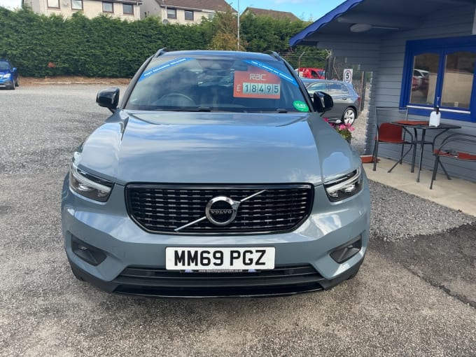 2025 Volvo Xc40
