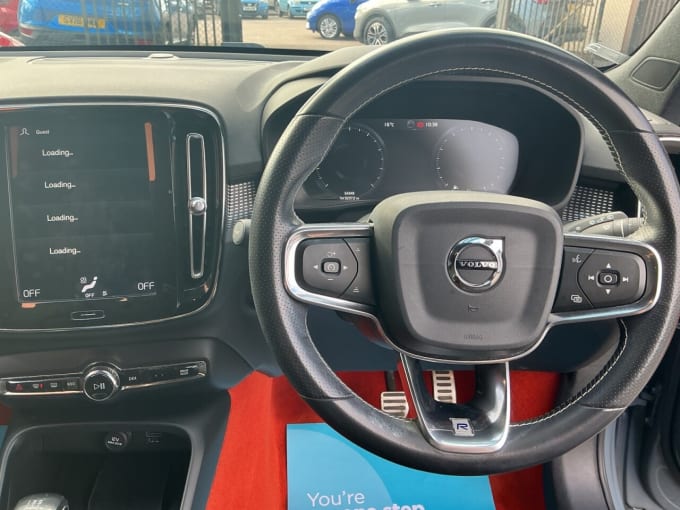 2025 Volvo Xc40