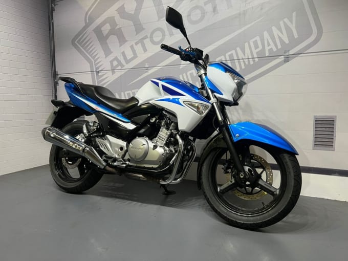 2015 Suzuki Inazuma