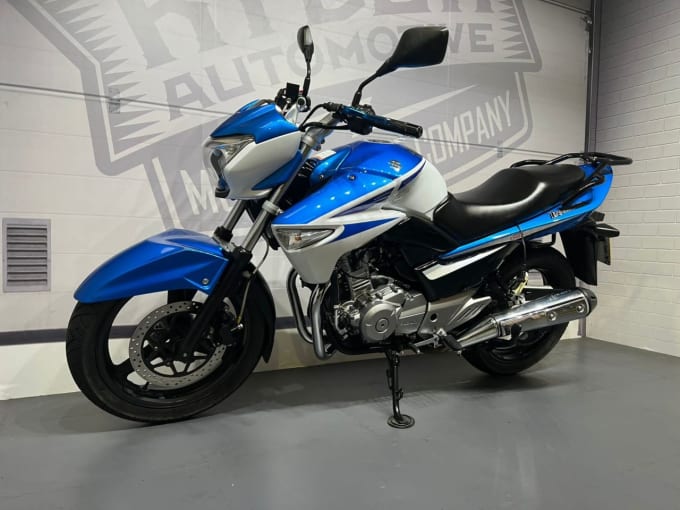 2015 Suzuki Inazuma