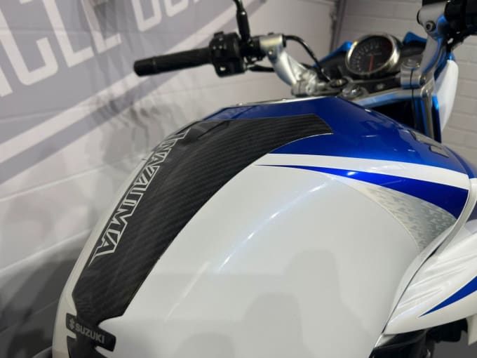 2015 Suzuki Inazuma