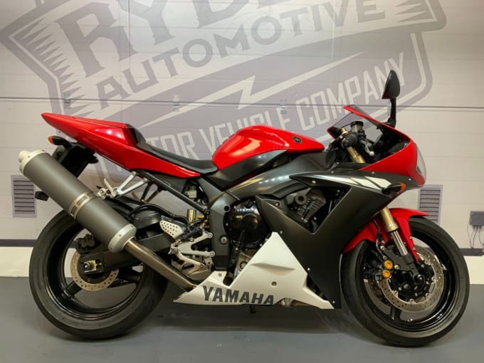 2024 Yamaha R1