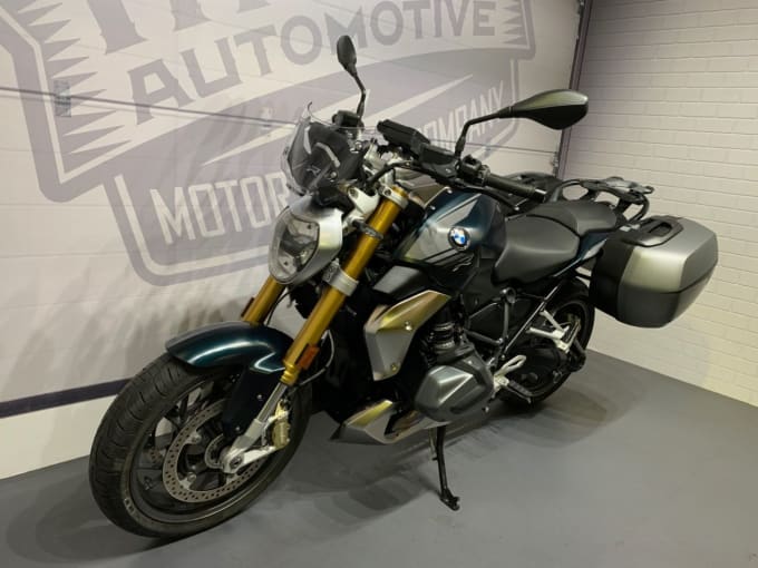 2025 BMW R1250r