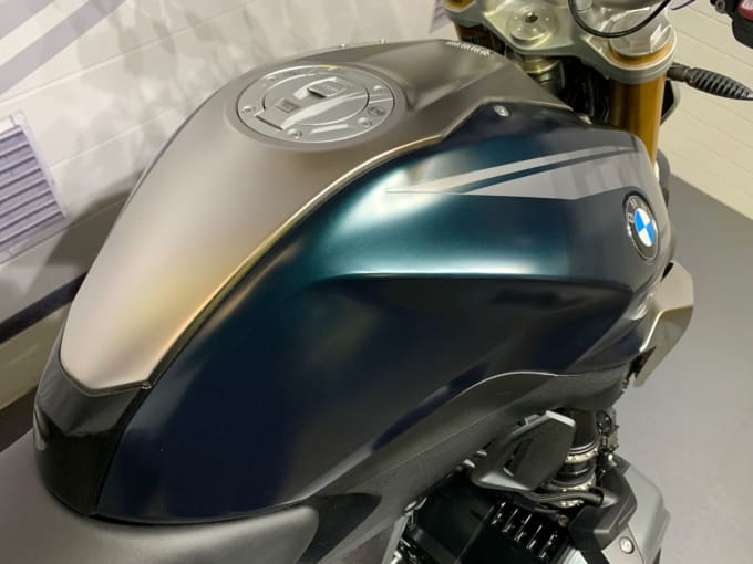 2025 BMW R1250r