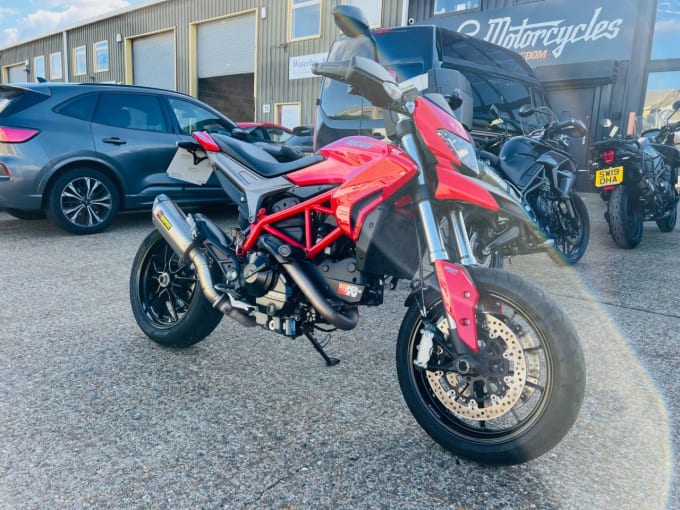 2024 Ducati Hypermotard