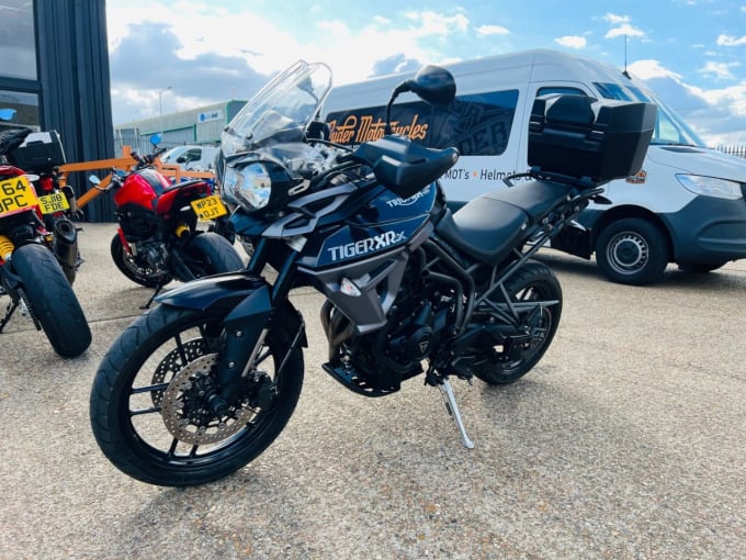 2025 Triumph Tiger 800