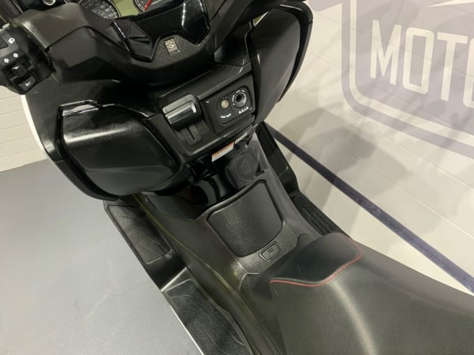 2025 Suzuki Burgman 400