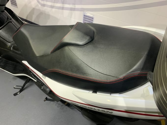 2025 Suzuki Burgman 400