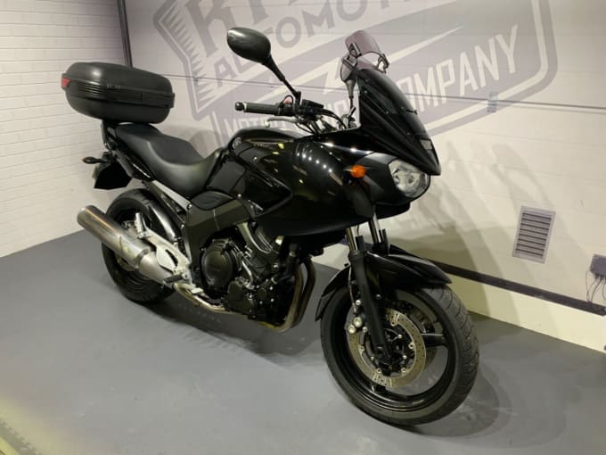 2025 Yamaha Tdm900